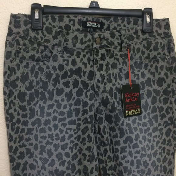 Forever 21 Skinny Ankle Jeans Animal Print NWT - Picture 3 of 12